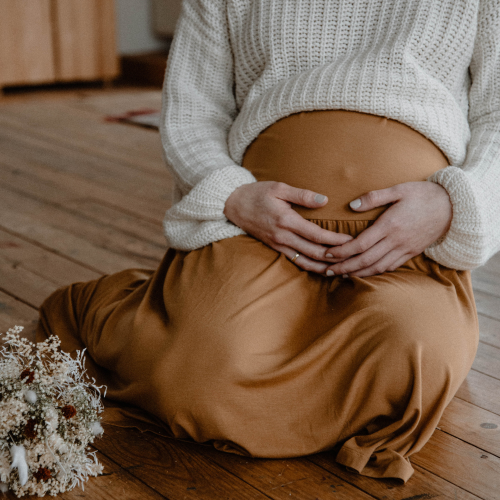 Hypnobirthing, Doula, Geburtsvorbereitung, Motherblessing, Schwangerschaftsmassage, Wochenbettmassage, Schwangerschaftsyoga, traumasensibles Yoga